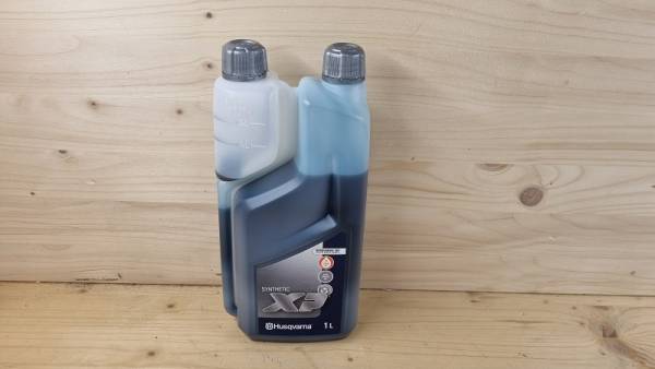 Husqvarna Zweitaktöl/ 2-Takt Motorenöl XP Syntetic 1 Liter Dosierflasche