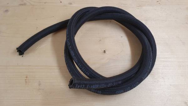 Benzinschlauch 1,25 m Ring, schwarz, gewebeummantelt (Øi = 7.5/ ØA = 12.5)