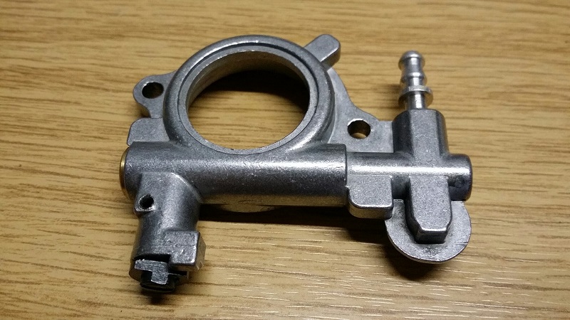 STIHL Ölpumpe, Hub 0,55 mm, für Kettensäge Motorgehäuse 017 – 023