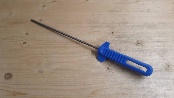 Feilengriff Blau mit Schärfewinkel kpl. mit Kettenfeile 4,8 mm, für .325 und 3/8 Profi Halbmeißel Sägekette