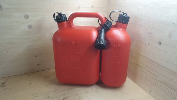 Stihl Kombi Kanister orange mit Einfüllsystem für 3 Liter Benzin & 1,5 L.  Öl -o